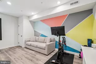 1029 Earl St, Philadelphia, PA 19125 - Photo 24