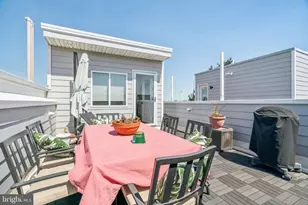 1029 Earl St, Philadelphia, PA 19125 - Photo 22