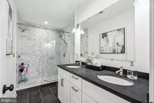 1029 Earl St, Philadelphia, PA 19125 - Photo 14