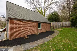 8862 Norwood Ave, Philadelphia, PA 19118 - Photo 36