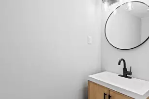 138 W Sharpnack St, Philadelphia, PA 19119 - Photo 42