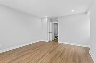 138 W Sharpnack St, Philadelphia, PA 19119 - Photo 32