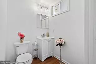 1202 Mt Vernon St, Philadelphia, PA 19123 - Photo 8