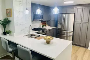 1034 Spruce St, Philadelphia, PA 19107 - Photo 6