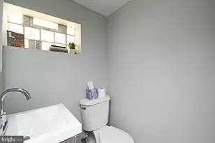 1325 N Redfield St, Philadelphia, PA 19151 - Photo 52