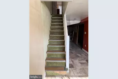 6735 Grovers Avenue, Philadelphia, PA 19142 - Photo 74