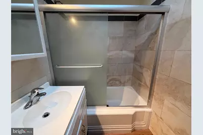 6735 Grovers Avenue, Philadelphia, PA 19142 - Photo 54