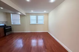 6735 Grovers Ave, Philadelphia, PA 19142 - Photo 14