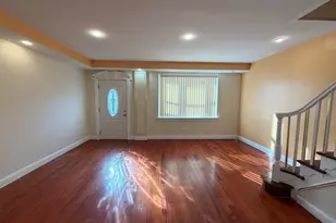 6735 Grovers Ave, Philadelphia, PA 19142 - Photo 10