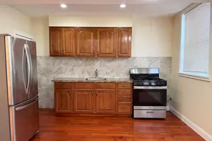 6735 Grovers Ave, Philadelphia, PA 19142 - Photo 24