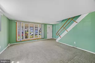 3527 Primrose Rd, Philadelphia, PA 19114 - Photo 2