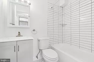 319 S 10th St, Philadelphia, PA 19107 - Photo 4