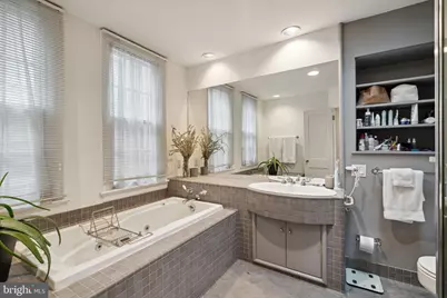 2518 Panama Street, Philadelphia, PA 19103 - Photo 20