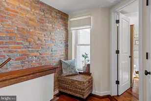 2050 St Albans St, Philadelphia, PA 19146 - Photo 16