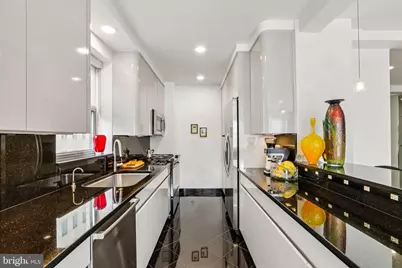 220 W Rittenhouse Square #10C, Philadelphia, PA 19103 - Photo 18