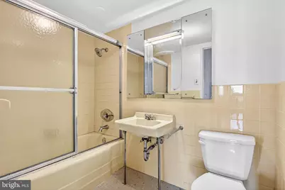 2401 Pennsylvania Avenue #10B22, Philadelphia, PA 19130 - Photo 18
