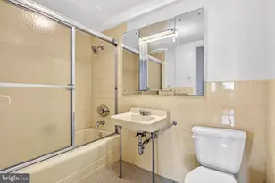 2401 Pennsylvania Ave, Philadelphia, PA 19130 - Photo 18