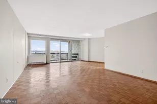 2401 Pennsylvania Ave, Philadelphia, PA 19130 - Photo 12