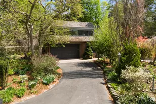 8219 St Martins Ln, Philadelphia, PA 19118 - Photo 44