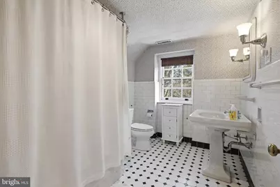 8219 Saint Martins Lane, Philadelphia, PA 19118 - Photo 30