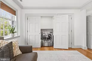 8219 St Martins Ln, Philadelphia, PA 19118 - Photo 18