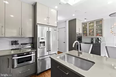 1815 Lombard Street, Philadelphia, PA 19146 - Photo 16