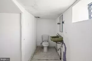 1549 N Robinson St, Philadelphia, PA 19151 - Photo 16