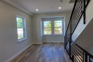 307 W York St, Philadelphia, PA 19133 - Photo 4