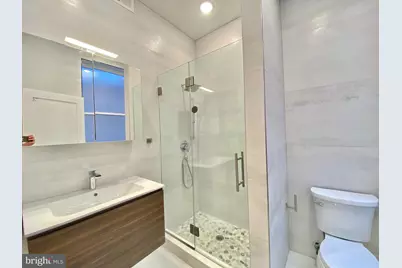 1824 Chestnut Street #1R, Philadelphia, PA 19103 - Photo 12