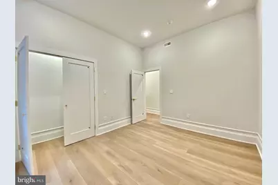 1824 Chestnut Street #1R, Philadelphia, PA 19103 - Photo 8