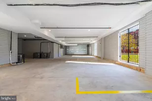 2304 N 9th St, Philadelphia, PA 19133 - Photo 30