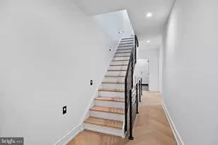 706 Latona St, Philadelphia, PA 19147 - Photo 2