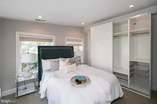 1708 Wallace St, Philadelphia, PA 19130 - Photo 8