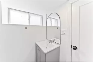 1915 S Woodstock St, Philadelphia, PA 19145 - Photo 26