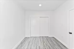 1915 S Woodstock St, Philadelphia, PA 19145 - Photo 20