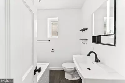 1915 S Woodstock Street, Philadelphia, PA 19145 - Photo 20