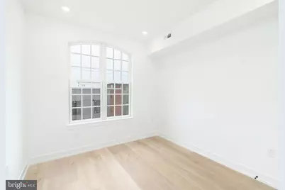 2002 Frankford Ave #302, Philadelphia, PA 19125 - Photo 8