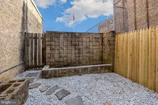 711 S 5th St, Philadelphia, PA 19147 - Photo 12