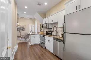 1901 Green St, Philadelphia, PA 19130 - Photo 10