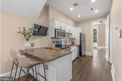 1901 Green Street #3, Philadelphia, PA 19130 - Photo 8