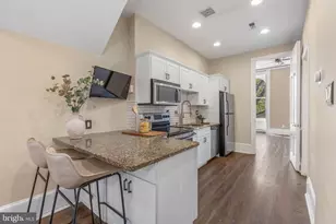 1901 Green St, Philadelphia, PA 19130 - Photo 8