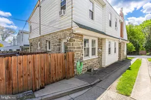 556 Fairthorne Ave, Philadelphia, PA 19128 - Photo 6