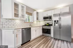 556 Fairthorne Ave, Philadelphia, PA 19128 - Photo 16