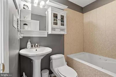 2114 Montrose Street, Philadelphia, PA 19146 - Photo 24