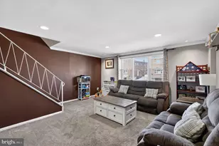 2771 Clayton St, Philadelphia, PA 19152 - Photo 2