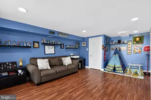 2771 Clayton St, Philadelphia, PA 19152 - Photo 12