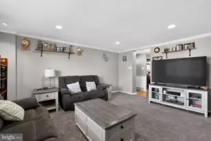 2771 Clayton St, Philadelphia, PA 19152 - Photo 10