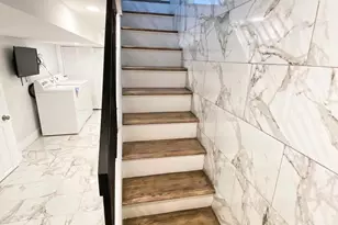 2813 N LeCount St, Philadelphia, PA 19132 - Photo 48