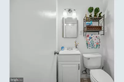 585 Wigard Avenue, Philadelphia, PA 19128 - Photo 14