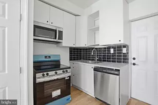 2437 Harlan St, Philadelphia, PA 19121 - Photo 6